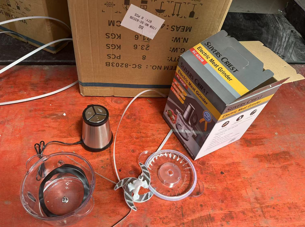 Измельчитель электрический кухонный 3л  sc-8203B